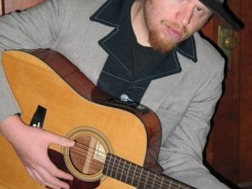 Luke Corliss performing